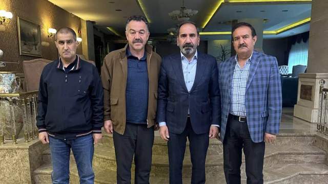 Sivasspor’da Kritik Süreç: Mecnun Otyakmaz’dan Güçlü Yönetim ve Birlik Mesajı