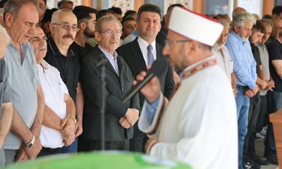Eski Başbakan Yardımcısı Abdüllatif Şener’in Ağabeyi Ragıp Şener Son Yolculuğuna Uğurlandı