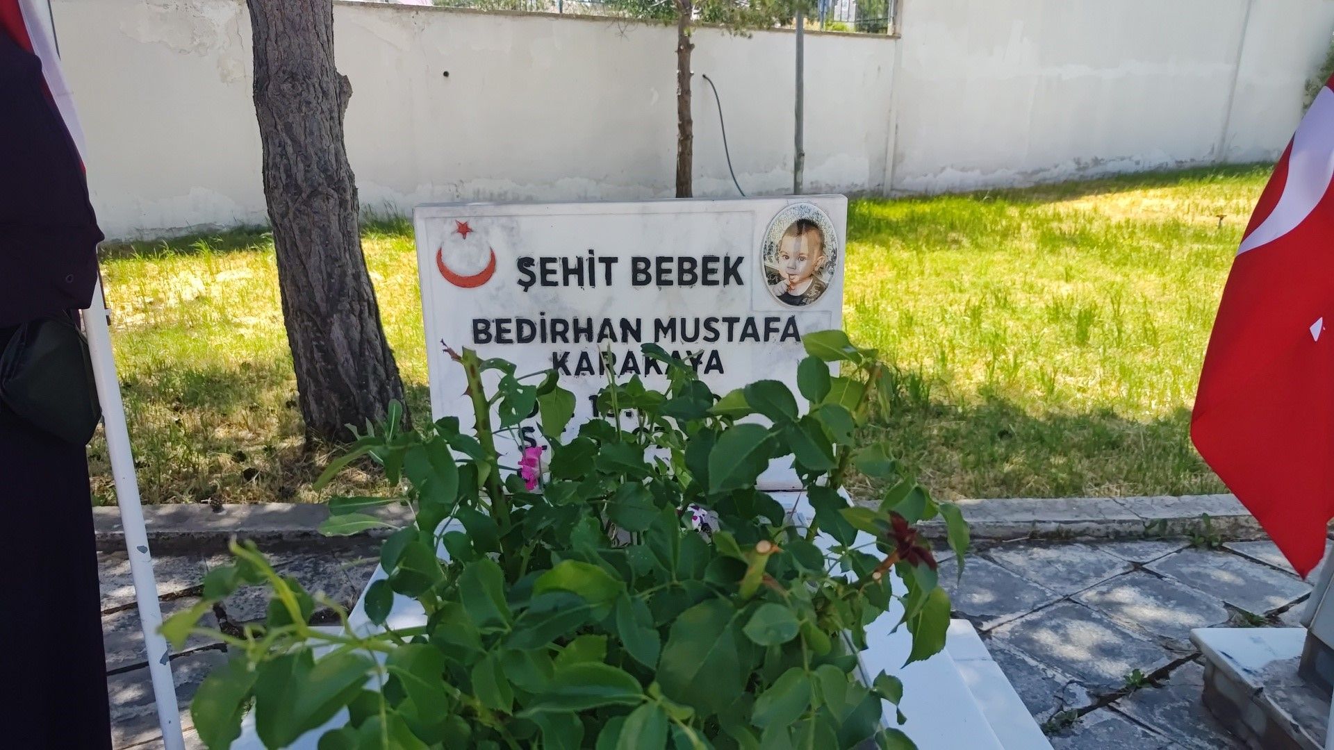 PKK'nın Şehit Ettiği Bedirhan Bebek ve Annesi Unutulmadı!