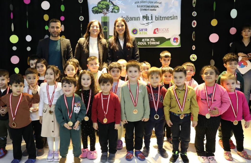 Bucak'ta çocuklardan doğaya büyük destek 220 kg atık pil toplandı - Birlik Haber Ajansı