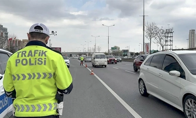 Sivas’ta ‘Dur’ İhtarına Uymayan Sürücüye Rekor Ceza: Ters Yöne Girip Kaçtı, 460 Bin TL Ödemek Zorunda Kaldı