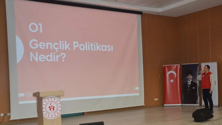 Amasya'da "Gençlik Politika Belgesi Vizyon Çalıştayı"gerçekleştirildi