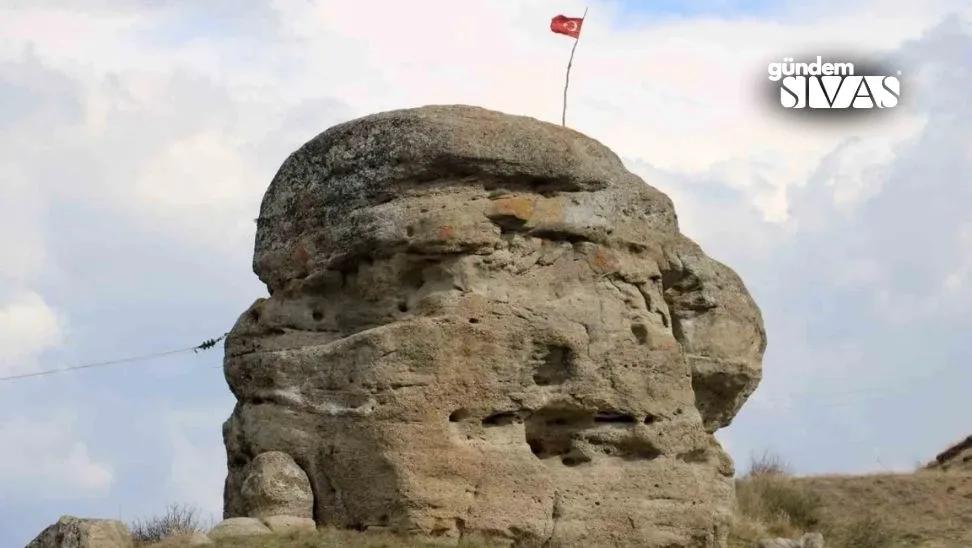Sivas'ta Mihenk Taşı Definecilerin Hedefinde!