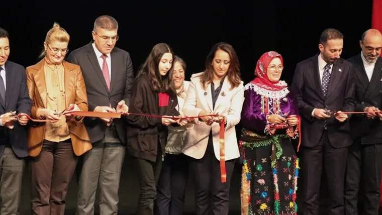 Burdur'da Geleneksel El Sanatları Festivali başladı - Birlik Haber Ajansı