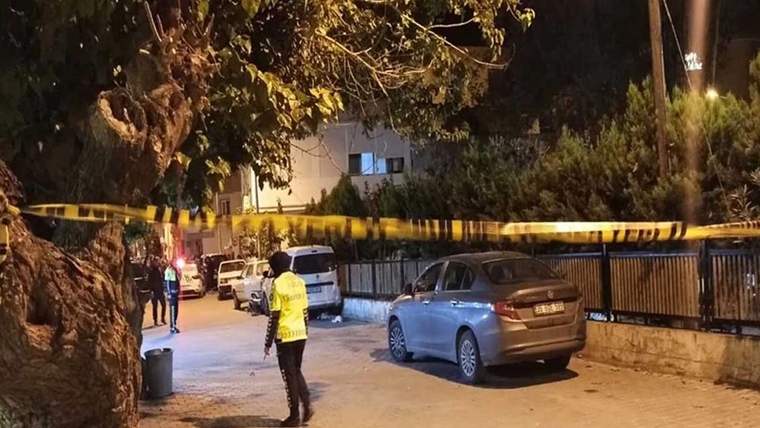 İzmir Seferihisar’da polise silahlı saldırı: 3 polis yaralandı