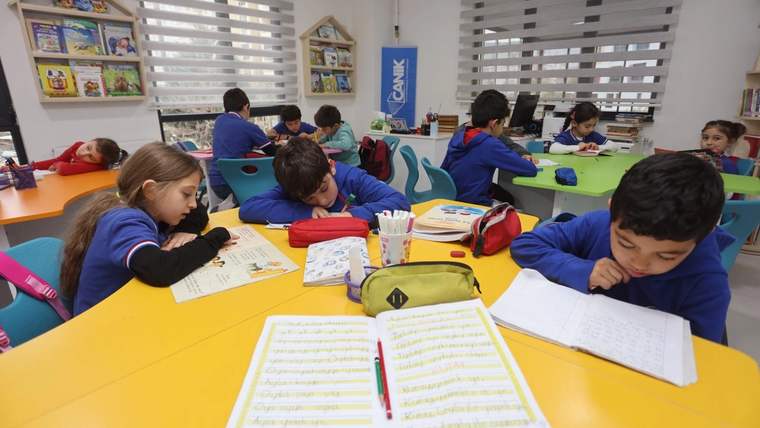 Canik Halk Kütüphanesi'nde 1648 öğrenci kitapla buluştu! - Birlik Haber Ajansı