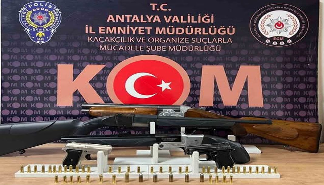 Rusya’da kırmızı bültenle aranan şahıs Antalya’da yakalandı - Birlik Haber Ajansı