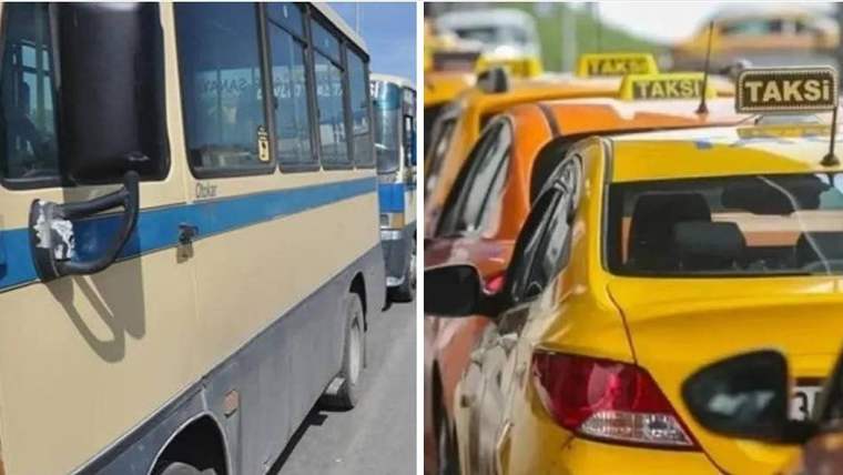 Yan yana görünen mavi-beyaz bir dolmuş ile sarı ve turuncu taksiler şehir yolunda ilerliyor.