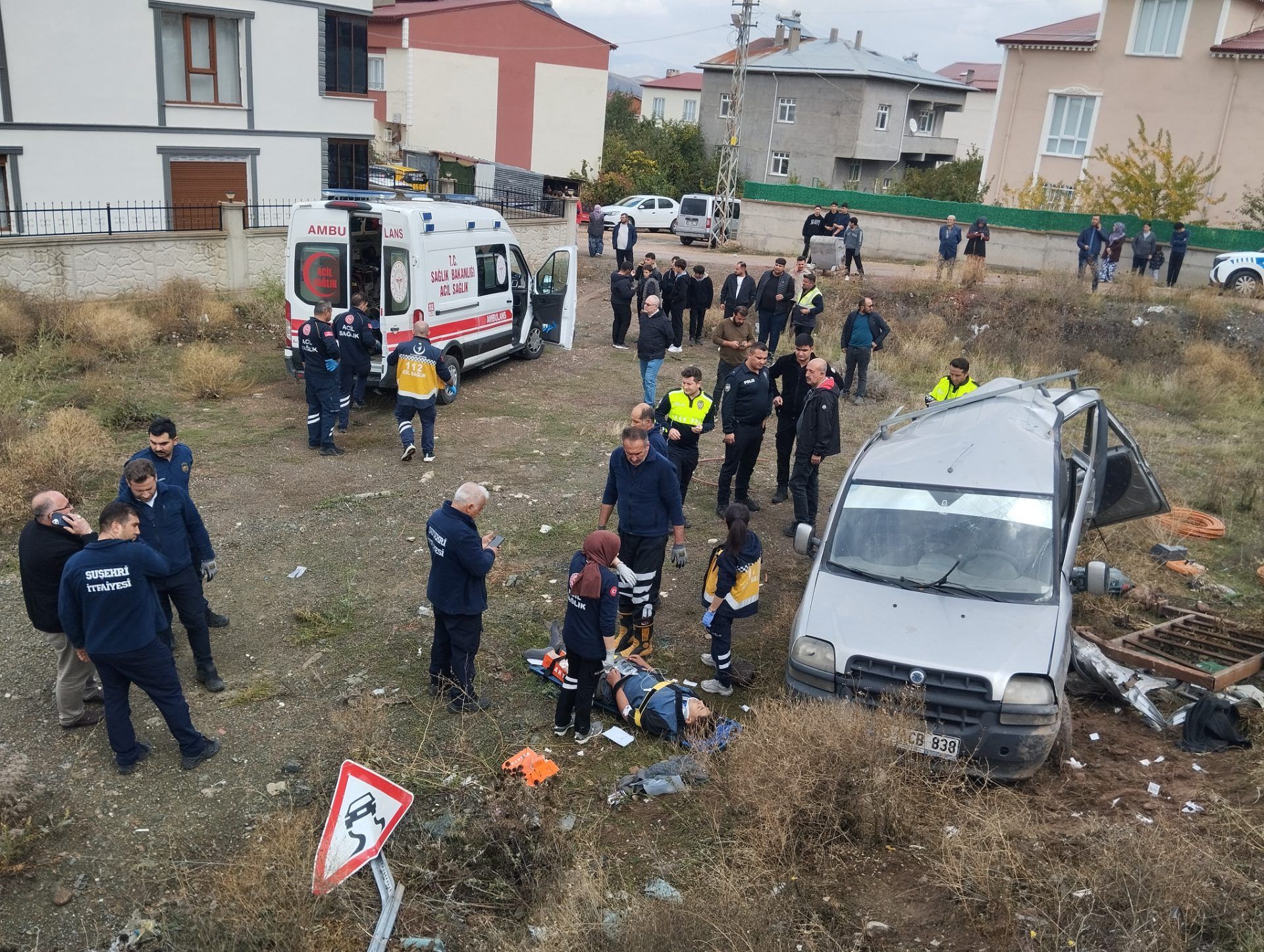 1 kişi öldü, 2’si ağır 4 yaralı: Sivas’ta kaza