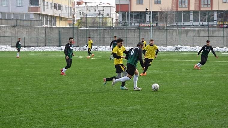 Kars36 Spor - Maçka Belediye Spor karşılaşmasının hakemleri belli oldu