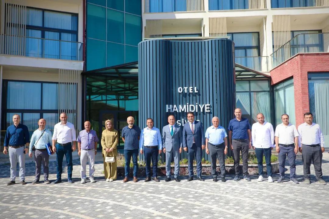 Sivas'ta Gençlik Kampı Kuruluyor: Hamidiye Millet Bahçesi'ne Yeni Bir Nefes