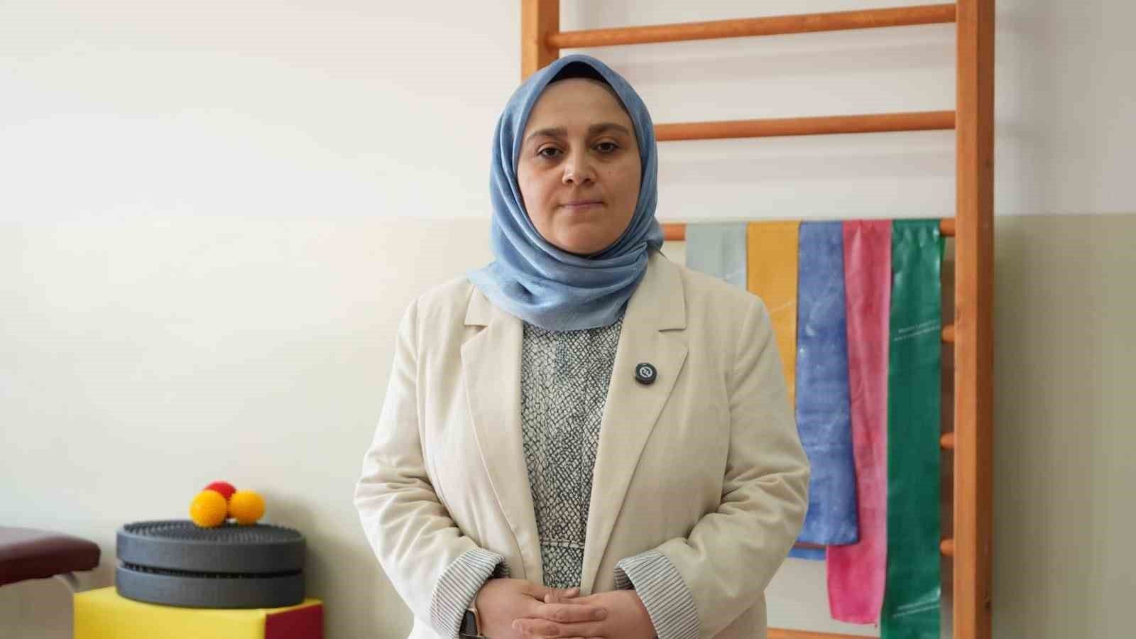 Bebeklerde baş tutma ve oturma gecikmesi neden önemli?