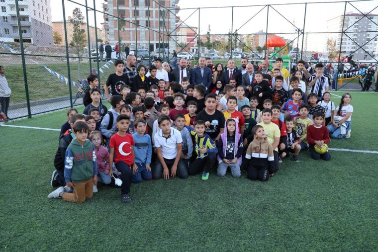 Dünya Şampiyonu Abdullah Kayapınar'ın İsmi, Memleketi Sivas'taki Parkta Ölümsüzleşti