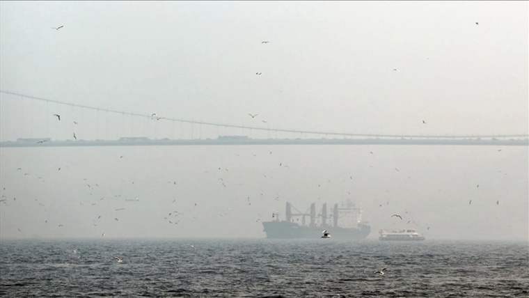 İstanbul'da gemi trafiği askıya alındı - Birlik Haber Ajansı