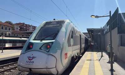 Milli Hızlı Tren 250 Km Hıza Ulaştı: 577 Yolcu Taşıyacak