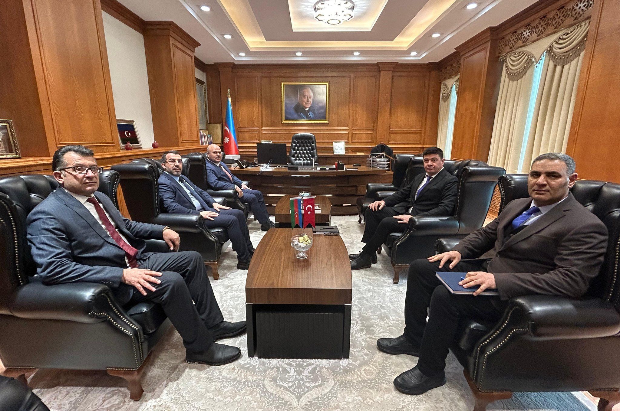 AK Parti Kars Milletekili Adem Çalkın, Azerbaycan Kars Başkonsolosu Zamin Aliyev'i ziyaret etti - Birlik Haber Ajansı