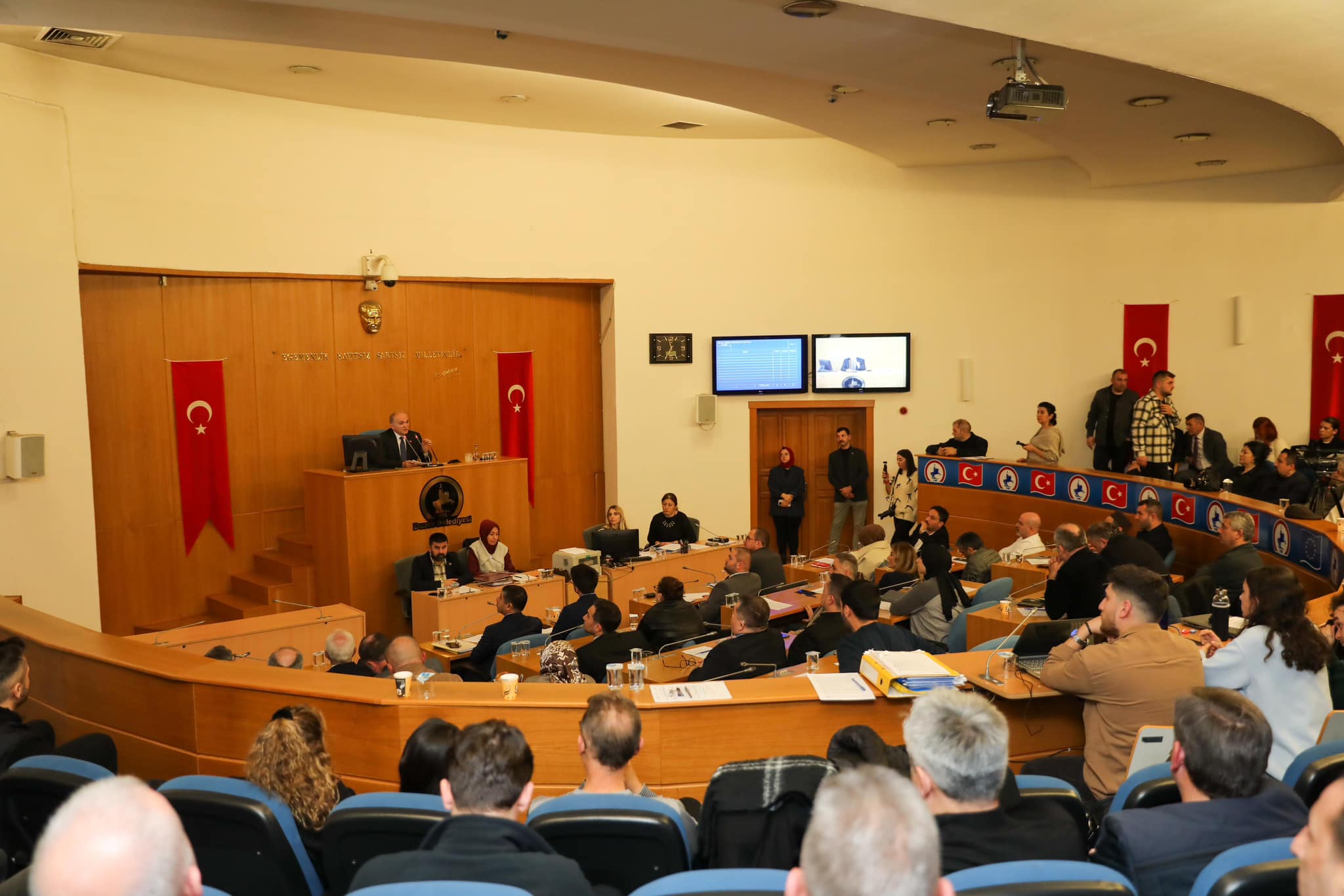 Faruk Özlü: İftira ve yalanlara teslim olmayız - Birlik Haber Ajansı