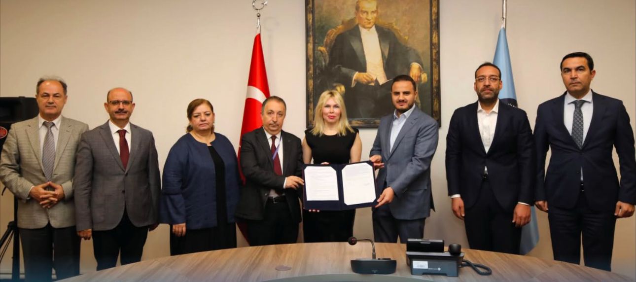 Akdeniz Üniversitesi Hastanesi yeni binası için imzalar atıldı - Birlik Haber Ajansı