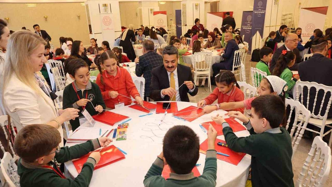 Sivas'ta Öğrenciler İklim İçin Çözüm Aradı