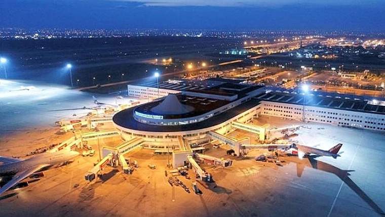 Antalya Havalimanında yolcu kapasitesi 2 katına çıktı - Birlik Haber Ajansı