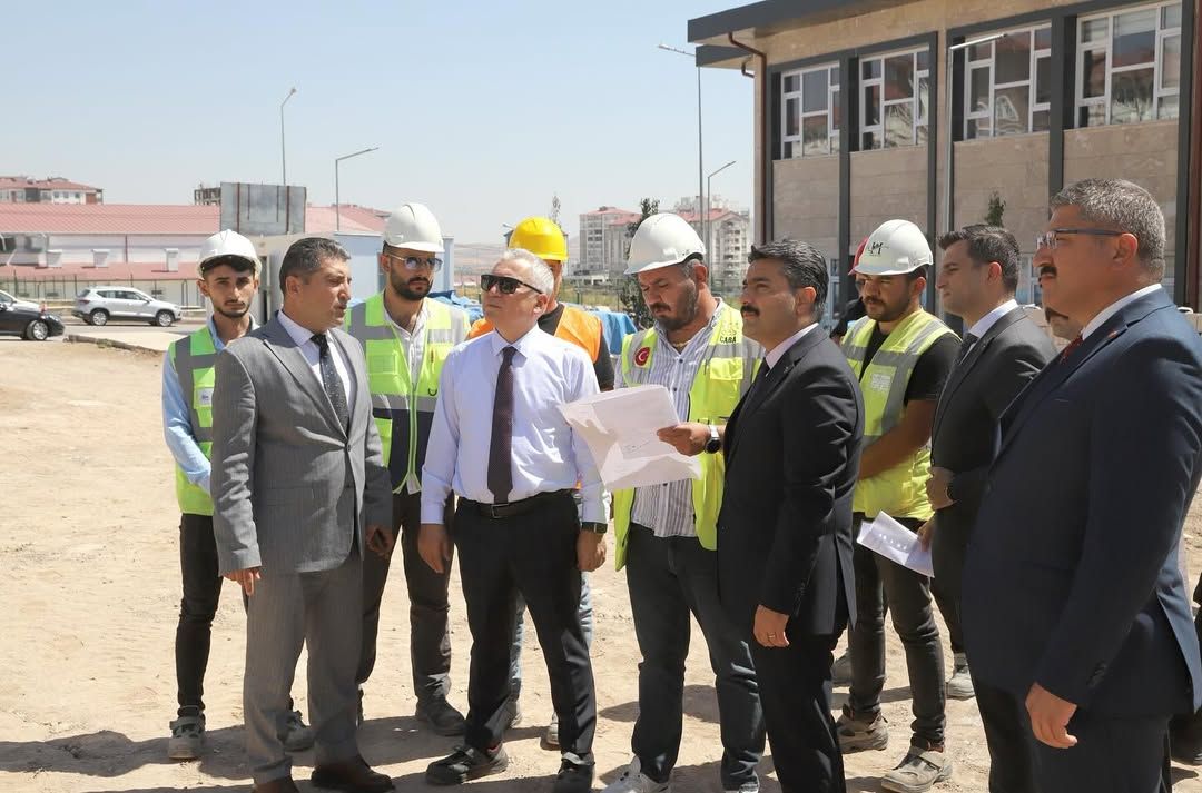 Sivas'ta Dev Eğitim Yatırımı: Yeni Lise, Yurt ve Spor Salonu İnşaatı Devam Ediyor