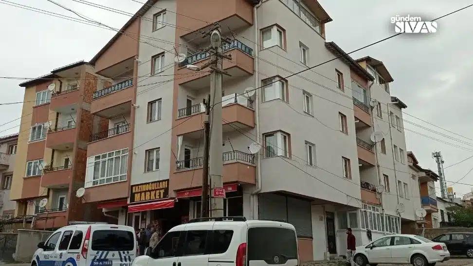 Sivas'ta 4. Kattan Düşen Bebeğin Durumu Ağır