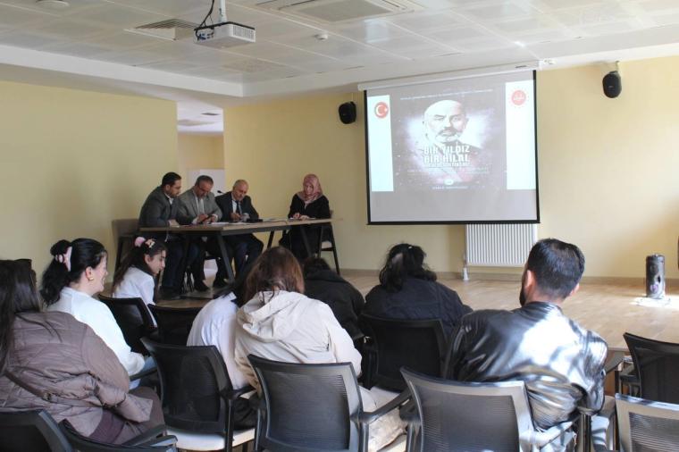 Kars'ta ortaokul öğrencileri arasında şiir yarışması düzenlendi - Birlik Haber Ajansı