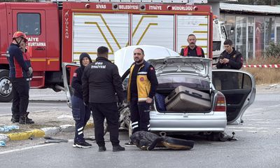Sivas’ta Feci Kaza: İki Otomobil Çarpıştı, 1 Ölü 3 Yaralı