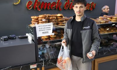 Sivas Fırınından Bozuk Para Krizine Yaratıcı Çözüm: 100 TL Getirene İki Ekmek Hediye!