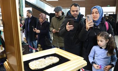 Sivas’ta Mukaddes Emanetler Sergisi Açıldı: Sakal-ı Şerif ve Ehl-i Beyt Emanetleri Yoğun İlgi Gördü
