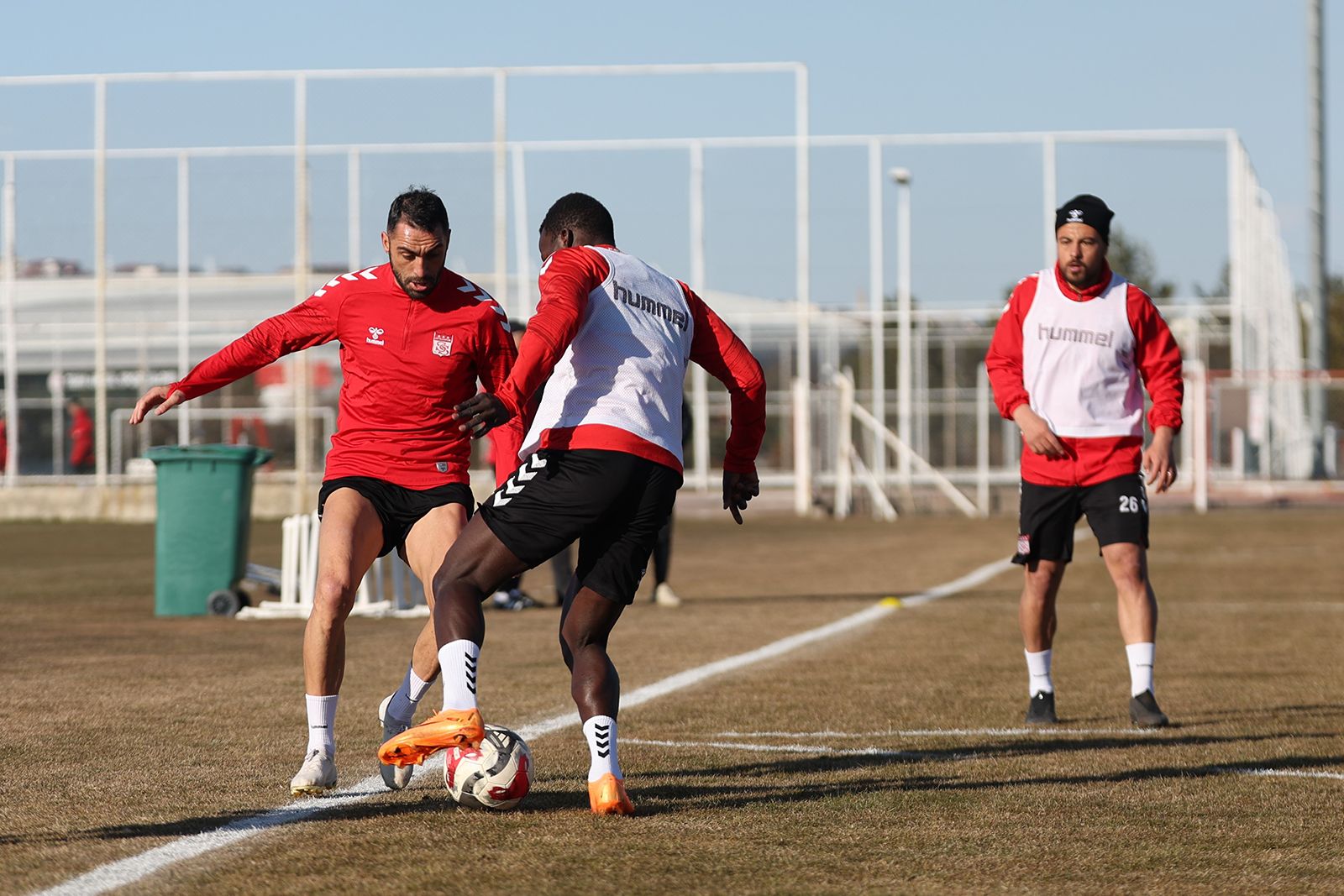 Sivasspor’da Ümraniyespor Mesaisi Başladı! Yiğidolar Kritik Maç Öncesi Sahaya İndi