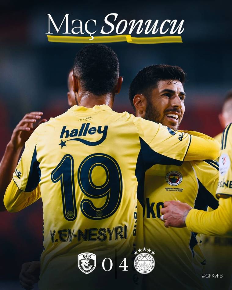 Sarı formalı iki futbolcu kutlama yapıyor; üstte “Maç Sonucu”, altta takım logoları arasında 0-4 skoru görülüyor.