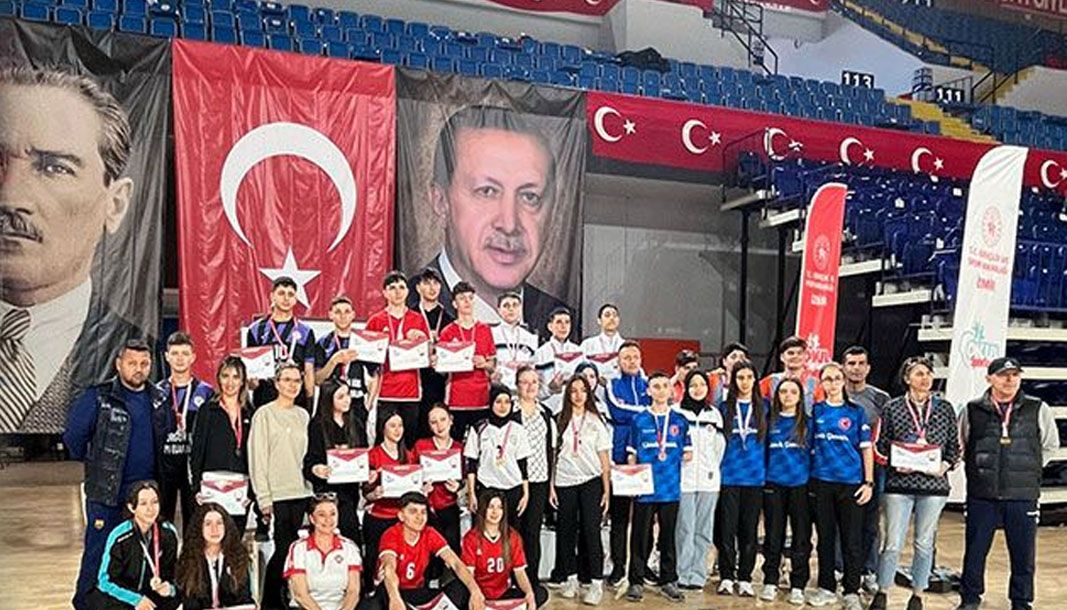 Çeltikçi ŞAYAL Floor Curling takımı Türkiye finalleri yolunda! - Birlik Haber Ajansı