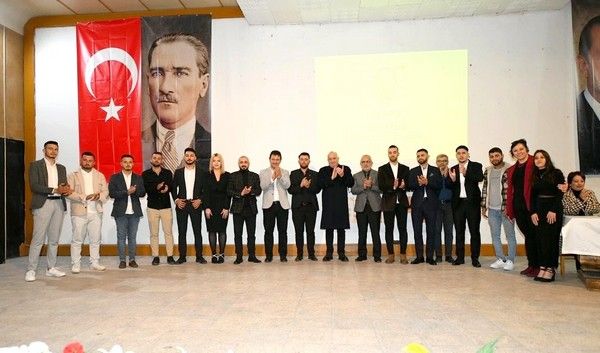 Çanakkale'de AK Gençlik tecrübeyle buluştu - Birlik Haber Ajansı