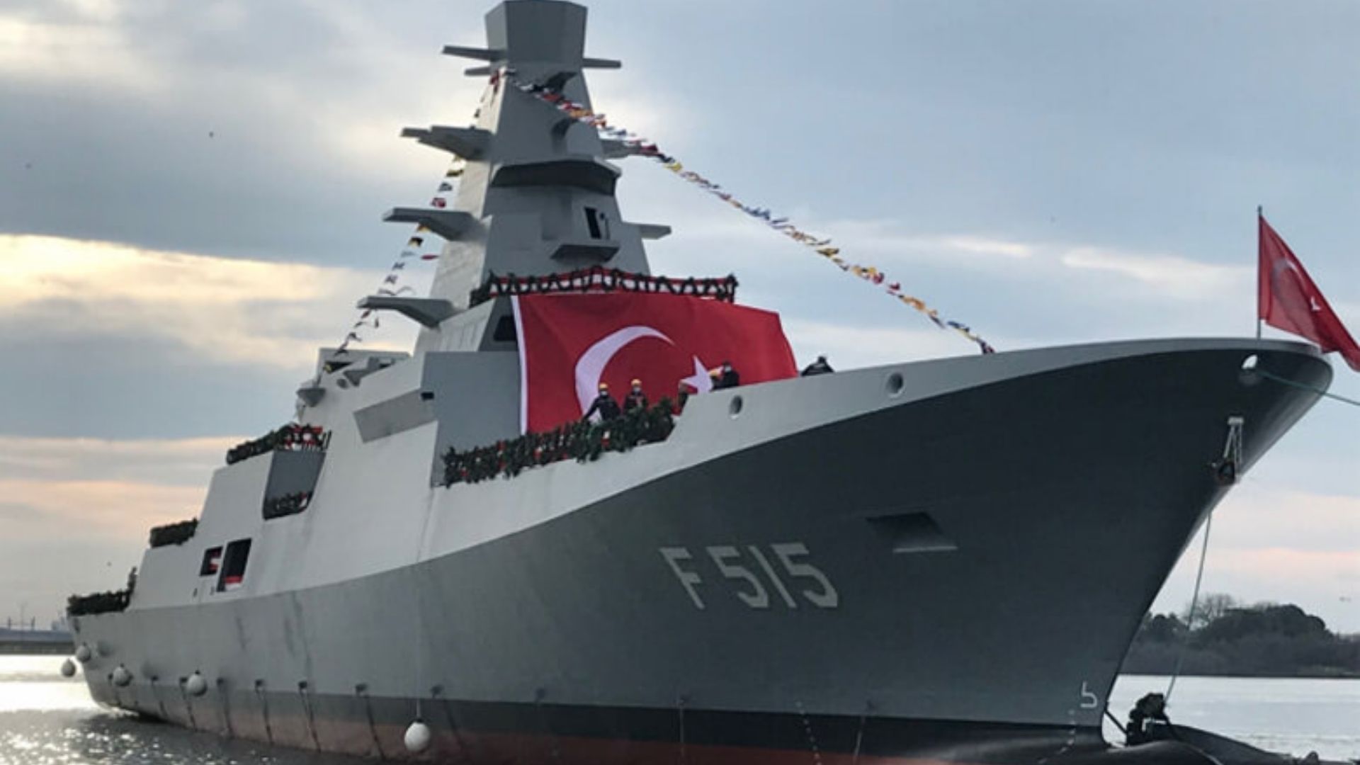 Türkiye aynı anda 50’den fazla savaş gemisi inşa ediyor.