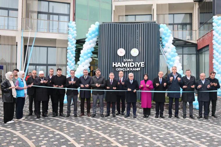 Sivas’ta Gençliğe Dev Yatırım: Hamidiye Gençlik Kampı Kapılarını Açtı