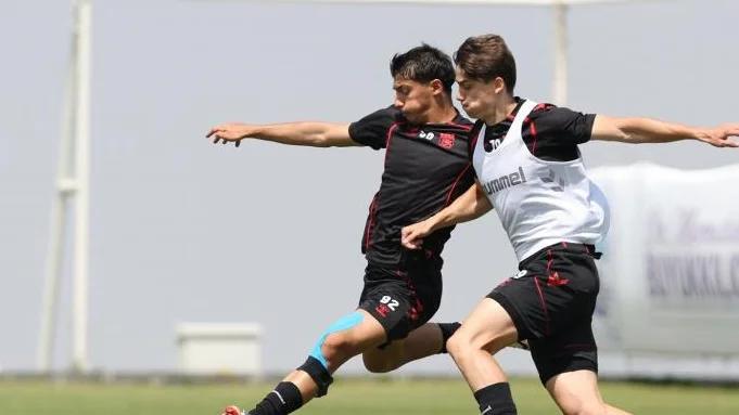 Sivasspor Erciyes Kampında Tempoyu Yükseltti!