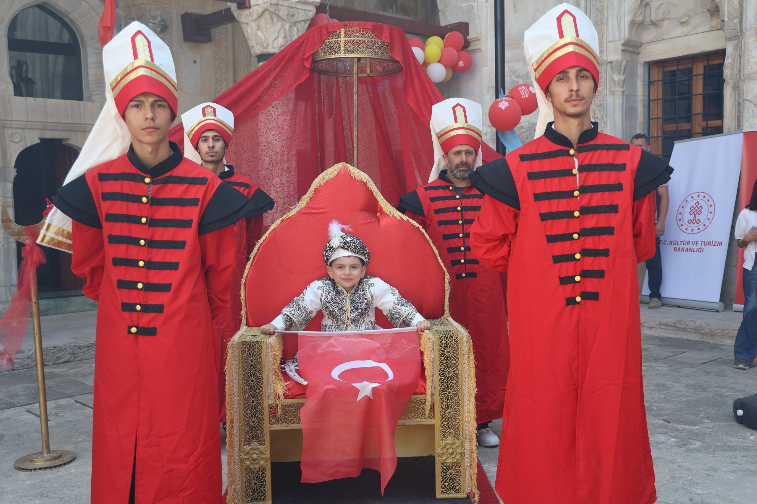 Sivas’ta 529 Yıllık Vakıf Geleneği Yaşatıldı: 34 Çocuk İçin Sünnet Şöleni