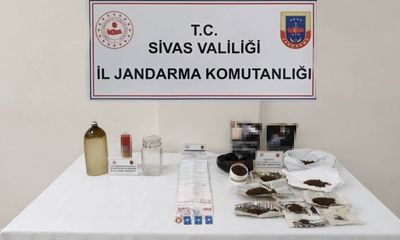 Sivas’ta Fırın ve Kuaföre Uyuşturucu Operasyonu: Kilolarca Madde, Silah ve Para Ele Geçirildi