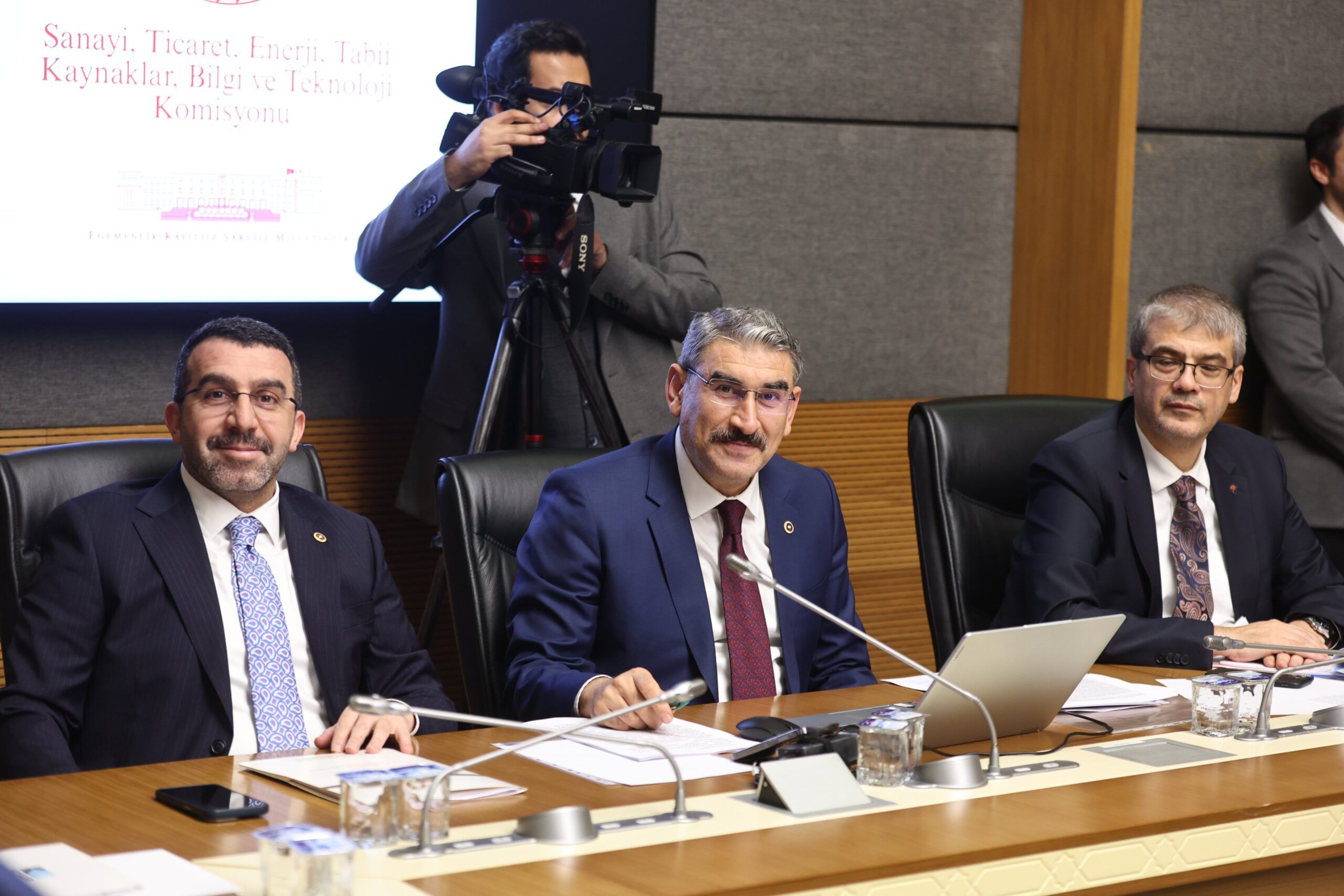 Kars Milletvekili Adem Çalkın, Bilgi Teknolojileri Komisyonuna katıldı - Birlik Haber Ajansı