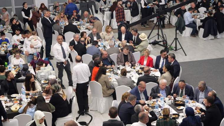 Etimesgut'ta 'kurtuluş gecesi' iftarı - Birlik Haber Ajansı