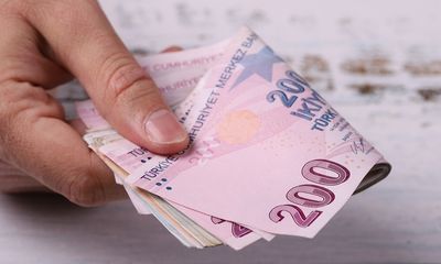 Türkiye’de Asgari Ücrete Yeni Zam Tartışması: Hükümet ve İşçi Sendikaları Karşı Karşıya