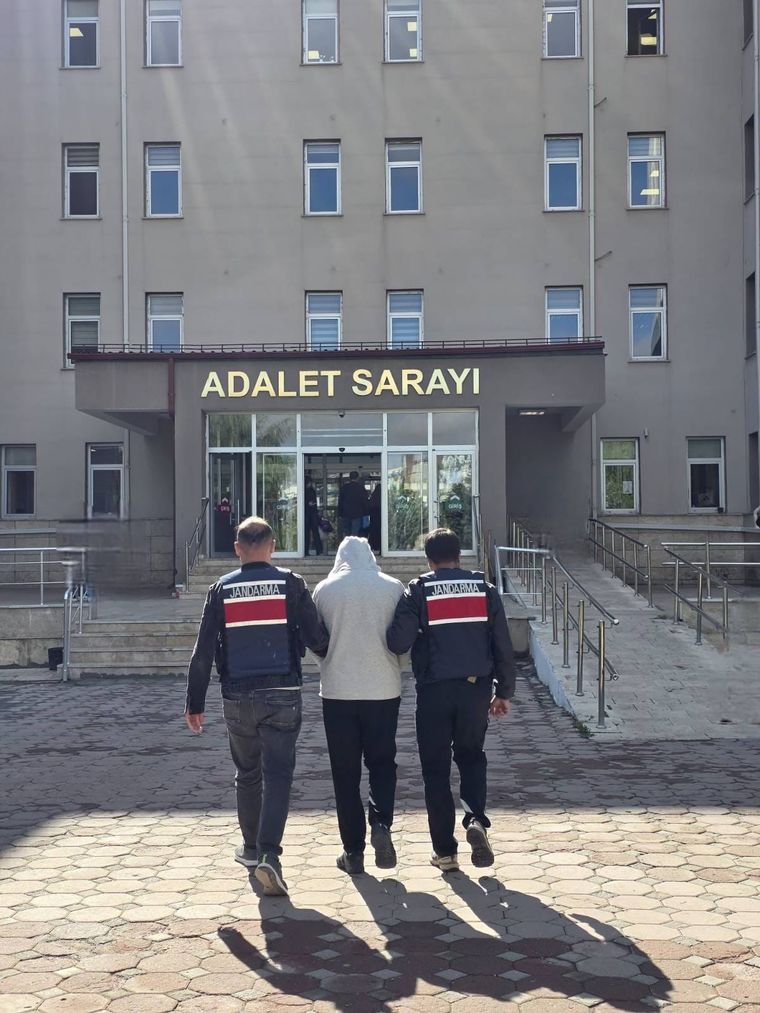 Sivas'ta FETÖ Operasyonu: 6 Yıl Hapis Cezası Kesinleşen Firari Üye Yakalandı