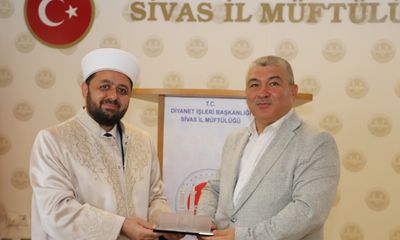 Sivas’da İl Müftülüğü Görevi Devredildi: Altunkaya’dan Limon’a Cübbe Teslim Töreni