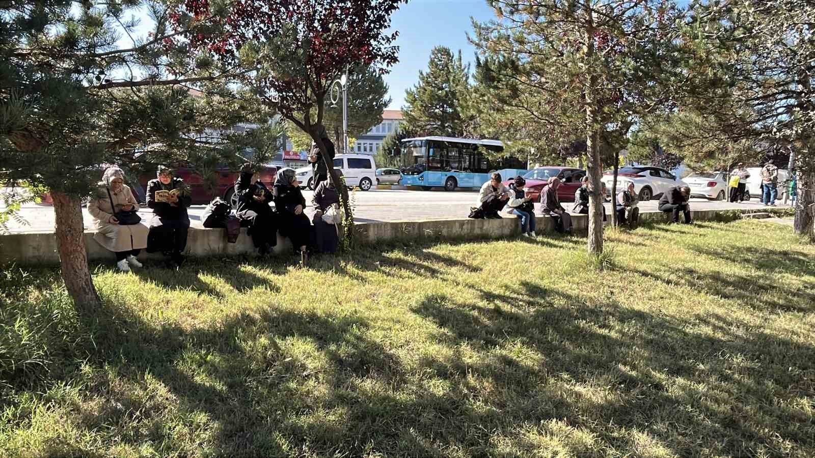 Sivas’ta sınav kapısına saniyeler sonra ulaşan genç alınmadı