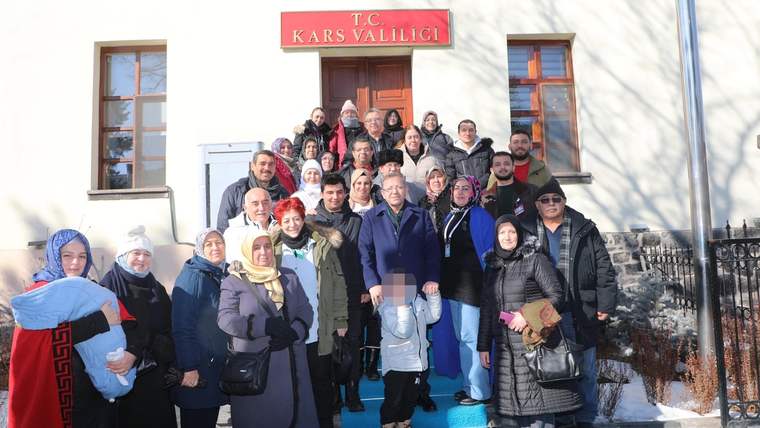 Vali Ziya Polat, Kars’ı tercih eden yerli turistlere teşekkür etti - Birlik Haber Ajansı