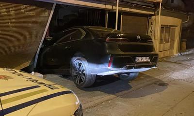 Sivas’ta Korku Dolu Anlar: Fren Yerine Gaza Bastı, Markete Daldı!
