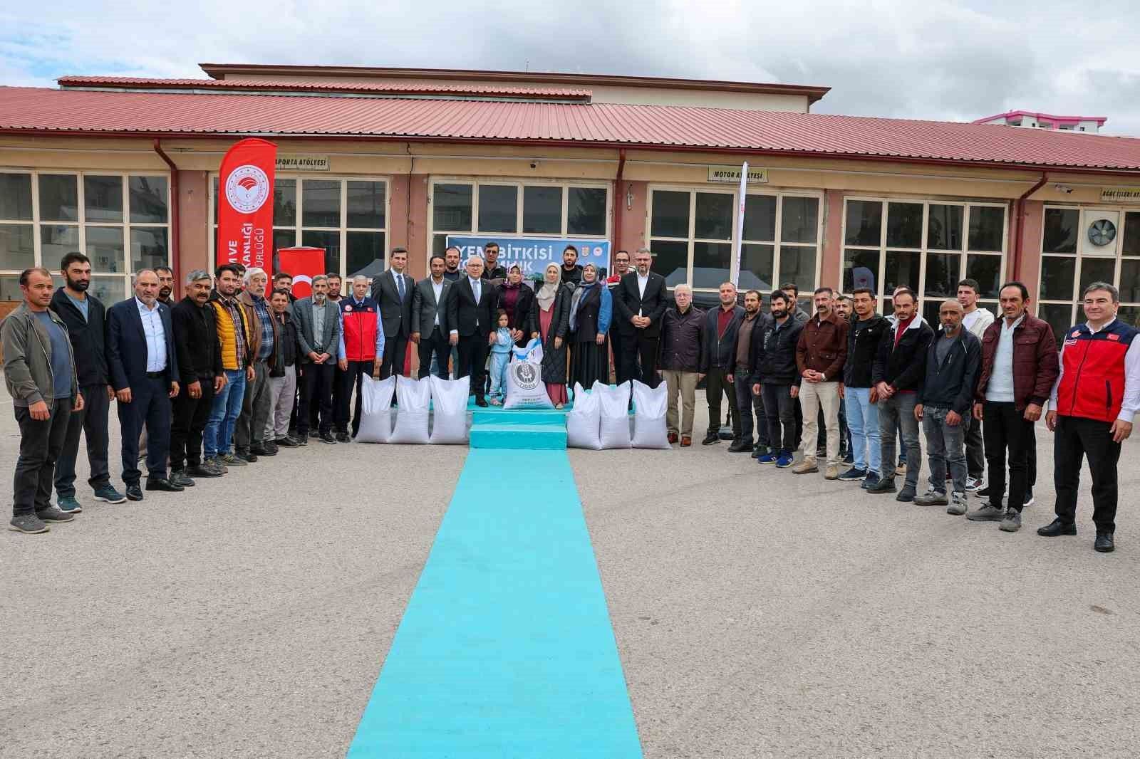 3 bin 500 dekarlık alanda Sivas’ta yem bitkisi ekilecek
