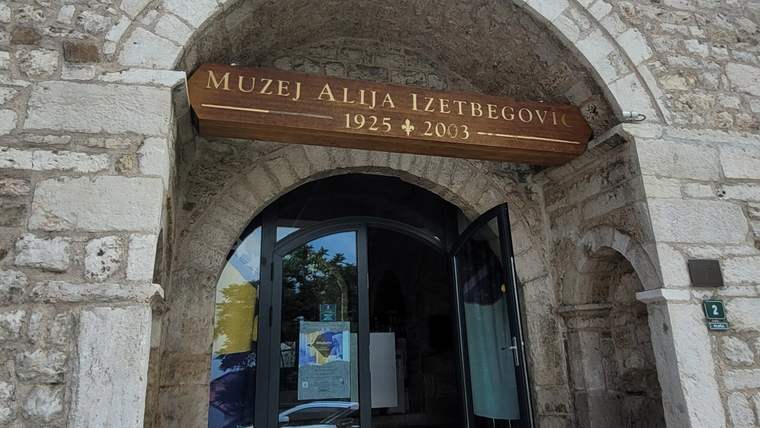 Bilge Kral'ın anıları bu müzede: Aliya İzzetbegoviç Müzesi - Birlik Haber Ajansı