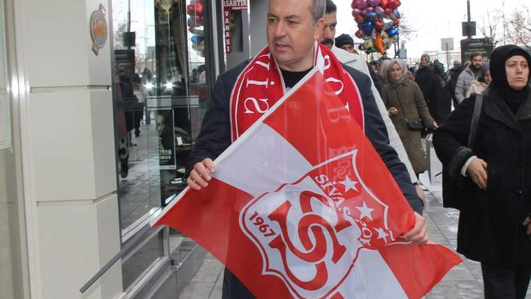 Sivas Belediye Başkanı Adem Uzun’dan Sivasspor Açıklaması: “Yeniden Süper Lig’e Çıkacağız”